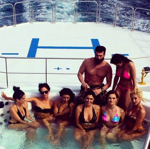 The Four Stages Of Following Dan Bilzerian