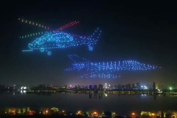 Check Out Nanchang Flight Convention&#8217;s Incredible &#8216;Ghost&#8217; Plane Created By 800 Drones