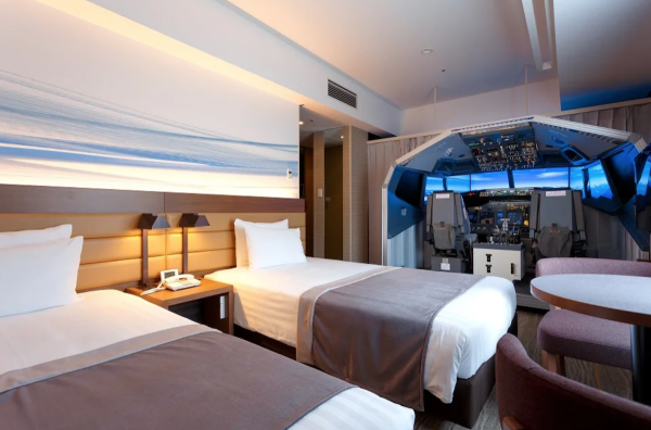 Tokyo Hotel Room Includes A Full-Size Playable Boeing 737 Flight Simulator