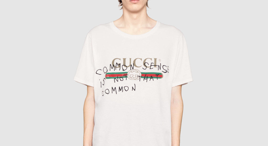 gucci written t shirt
