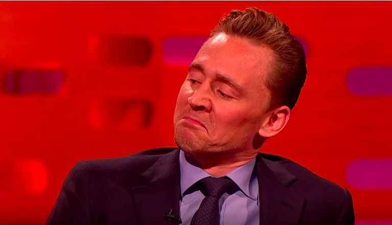 Watch Tom Hiddleston Impersonate Robert De Niro right in front of De Niro