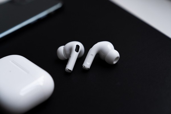 Apple&#8217;s Cheaper AirPods &#8220;Pro Lite&#8221; Could Be Arriving In 2020