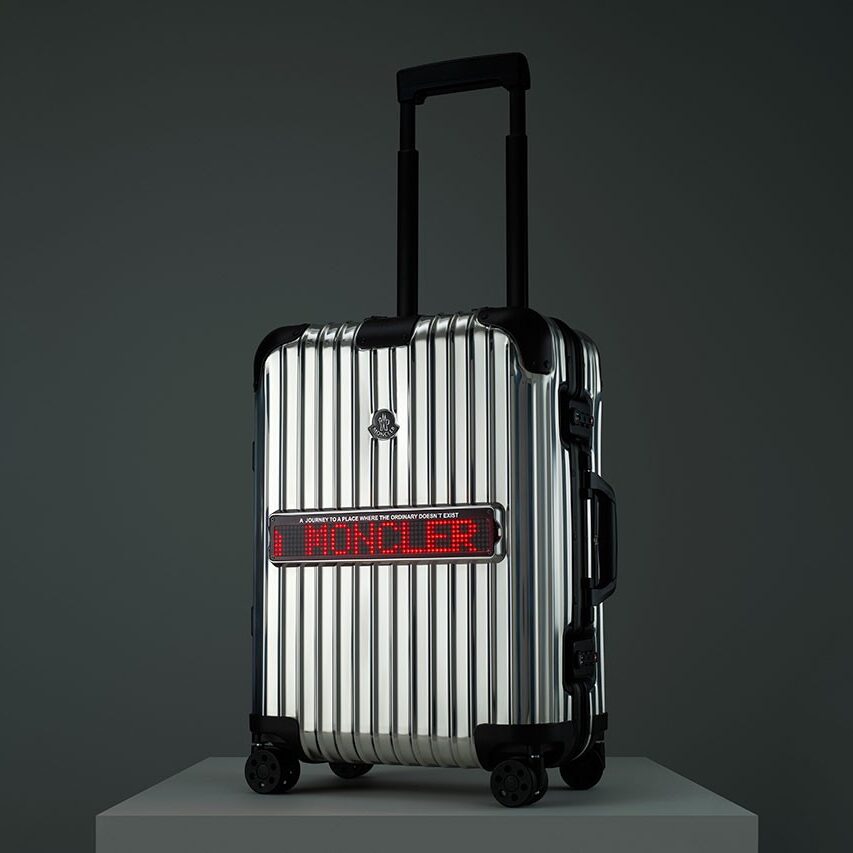 ☆展示品☆極美品☆RIMOWA & MONCLER 希少　4輪　35L ☆展示品☆極美品☆RIMOWA & MONCLER 希少 4輪 35L - メルカリ