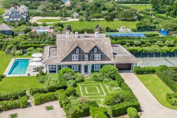 For Your Consideration: This US$94 Million Southampton Beachfront Estate