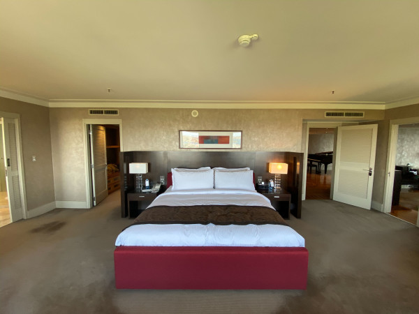 Inside Sydney’s Largest Hotel Room At The InterContinental Sydney