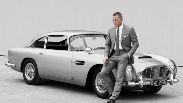 James Bond Aston Martin