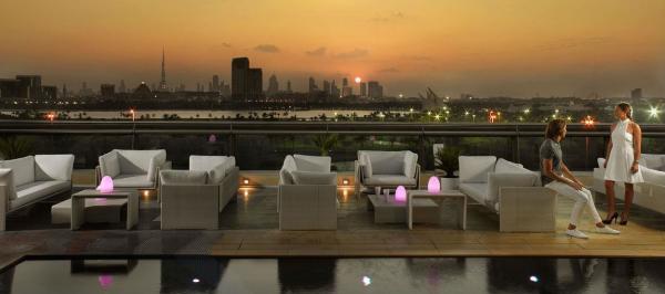 9 Of The Most Incredible Rooftop Bars In The World
