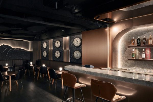 Sip Straight From The Cask At Kavalan Whisky Bar Taiwan