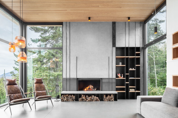 The Stunning Monochrome Quebec Ski Chalet by Thellend Fortin
