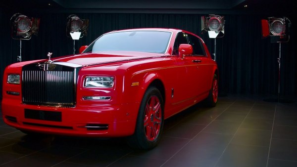 6 Luxury Hotels That Offer You Insane Cars To Drive