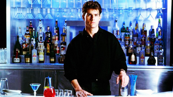 7 Drinks You’re Ordering On A Night Out That Bartenders Hate