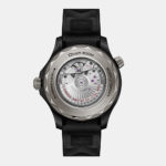 A clock in the middle of a watch