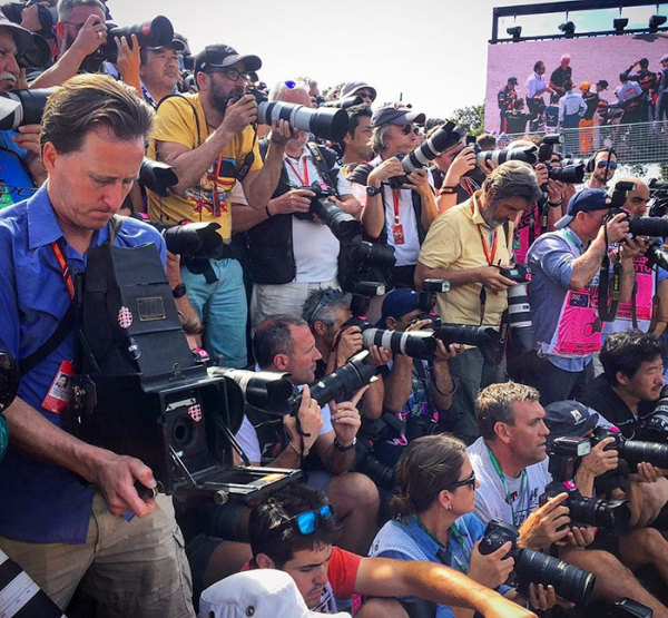 The Photographer Who Shoots Formula 1 With A 104-Year-Old Camera