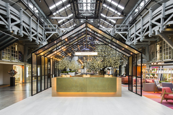 These Are The 10 Best Hotels In Australia (According to TripAdvisor Reviews)