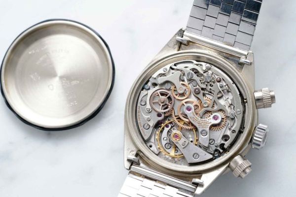 The ONLY Vintage White Gold Rolex Daytona Is  Going Up For Auction