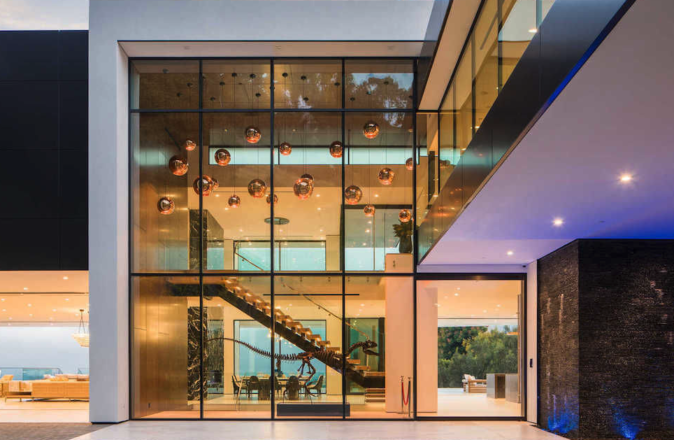 Beverly Hills Mansion Comes With A Dinosaur Skeleton For An Extra $2 Million