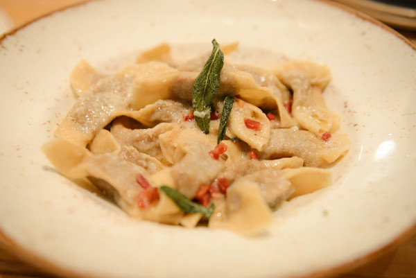 Eat Your Way Through Las Vegas With Our Culinary Guide