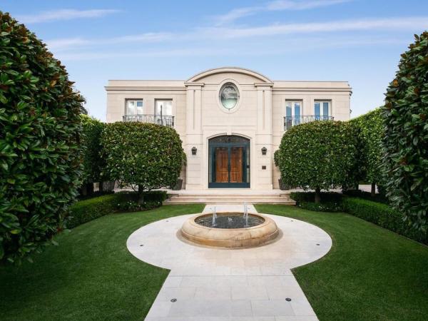 Sydney’s Vaucluse Trophy Home Sets $60m Price Guide