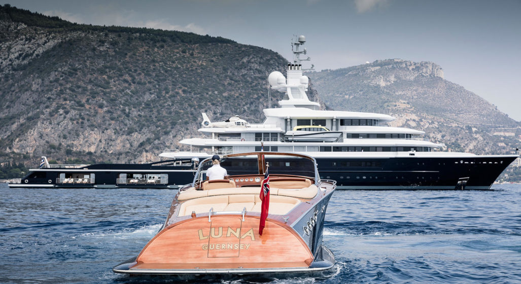 Roman Abramovich S Yacht Fleet Past Present Boss Hunting