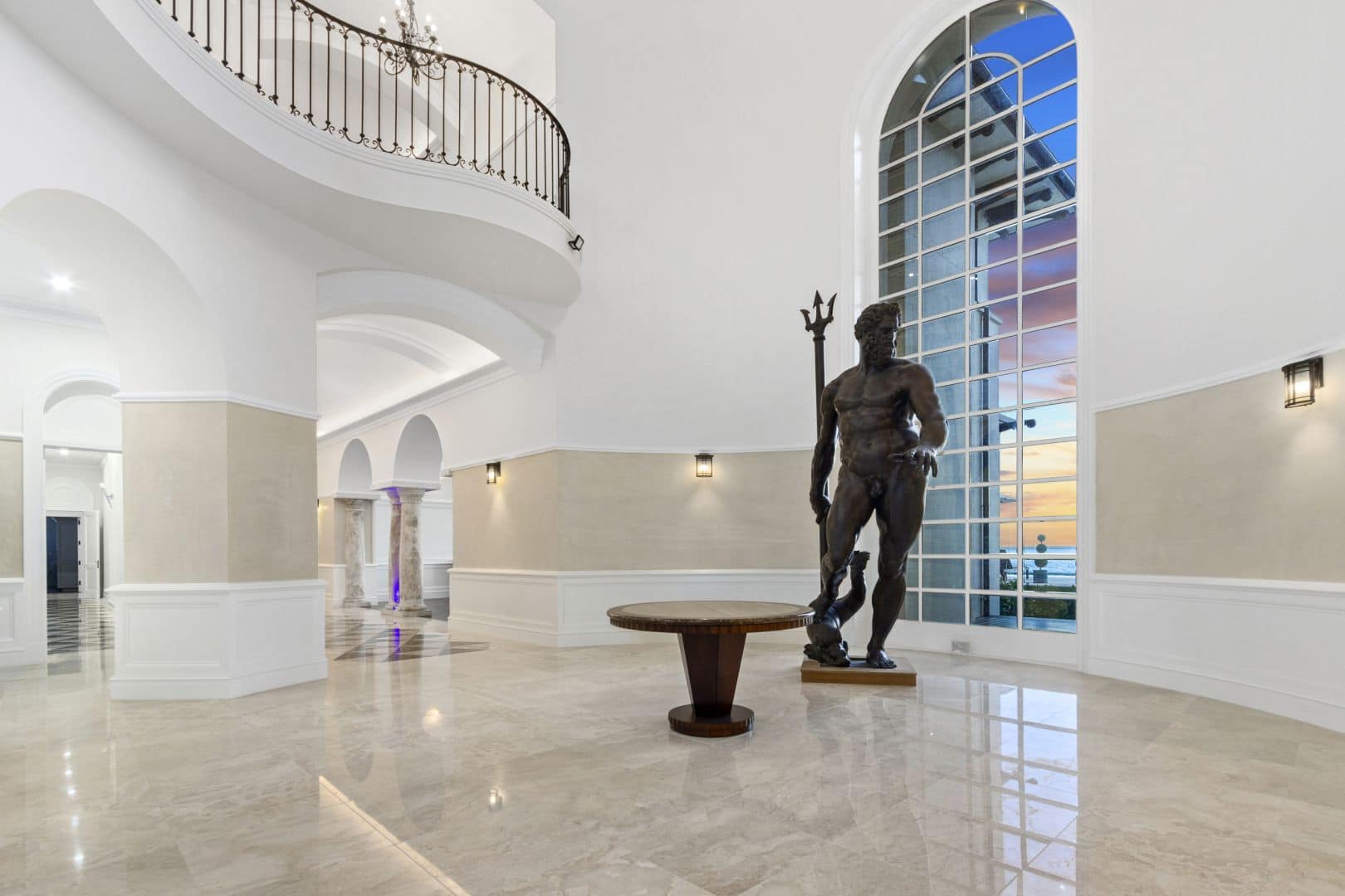 On The Market: 26-32 Knightsbridge Parade East Is A Monstrosity
