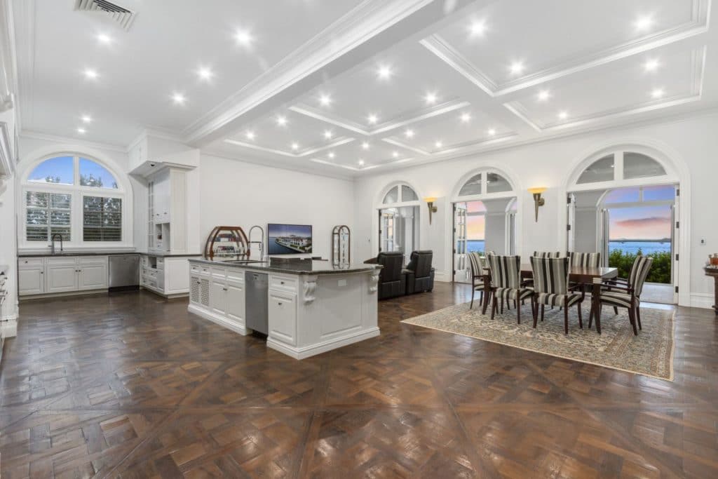 On The Market: 26-32 Knightsbridge Parade East Is A Monstrosity