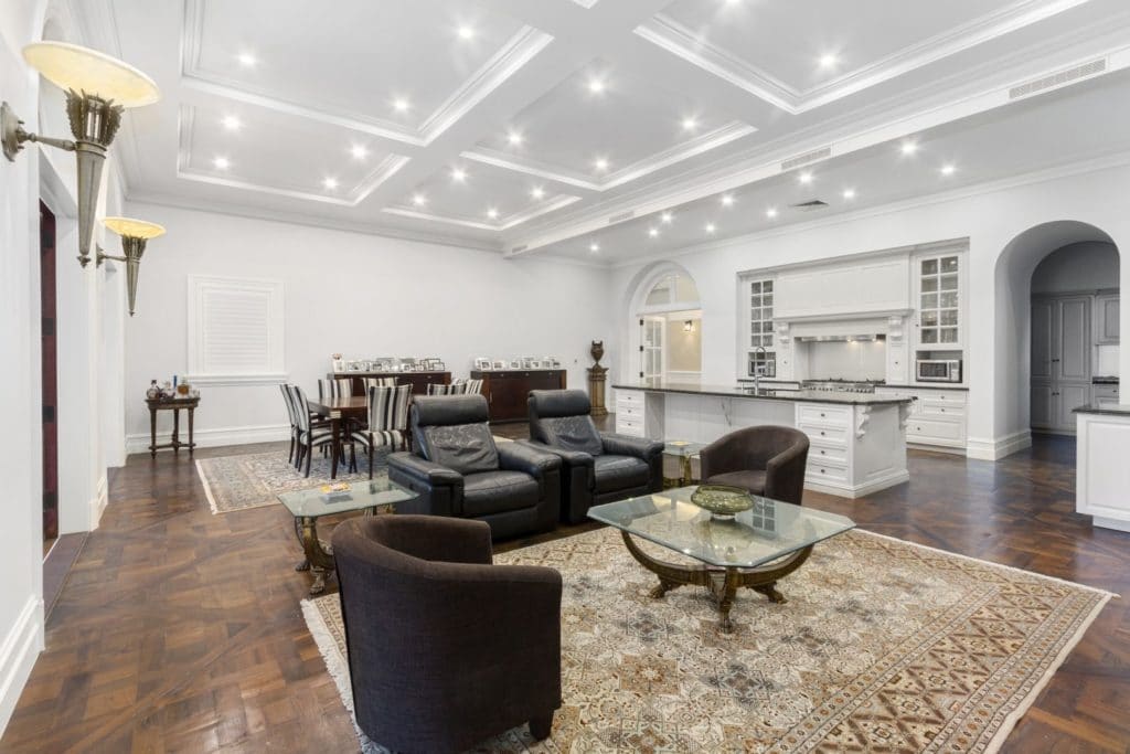 On The Market: 26-32 Knightsbridge Parade East Is A Monstrosity