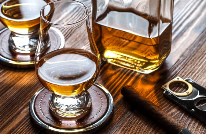 The 13 Best Whisky Glasses For 2022 [Brand &#038; Buyers Guide]