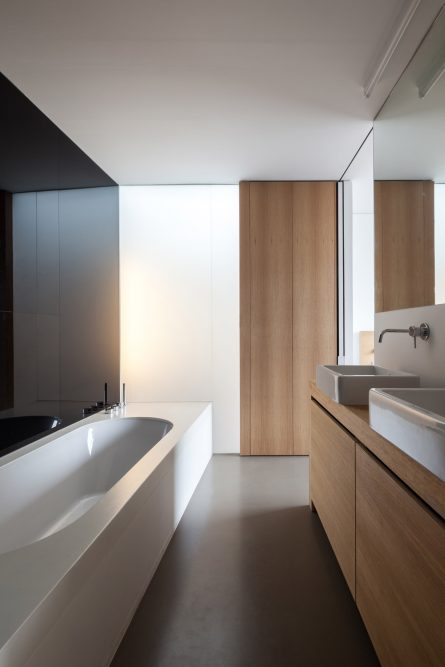 The Clean Lines Of Abeel House By Steven Vandenborre & Mias Sys