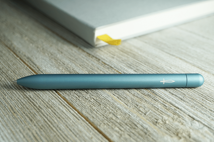 How To Pick From Top-Notch Pens For Men To Master Writing