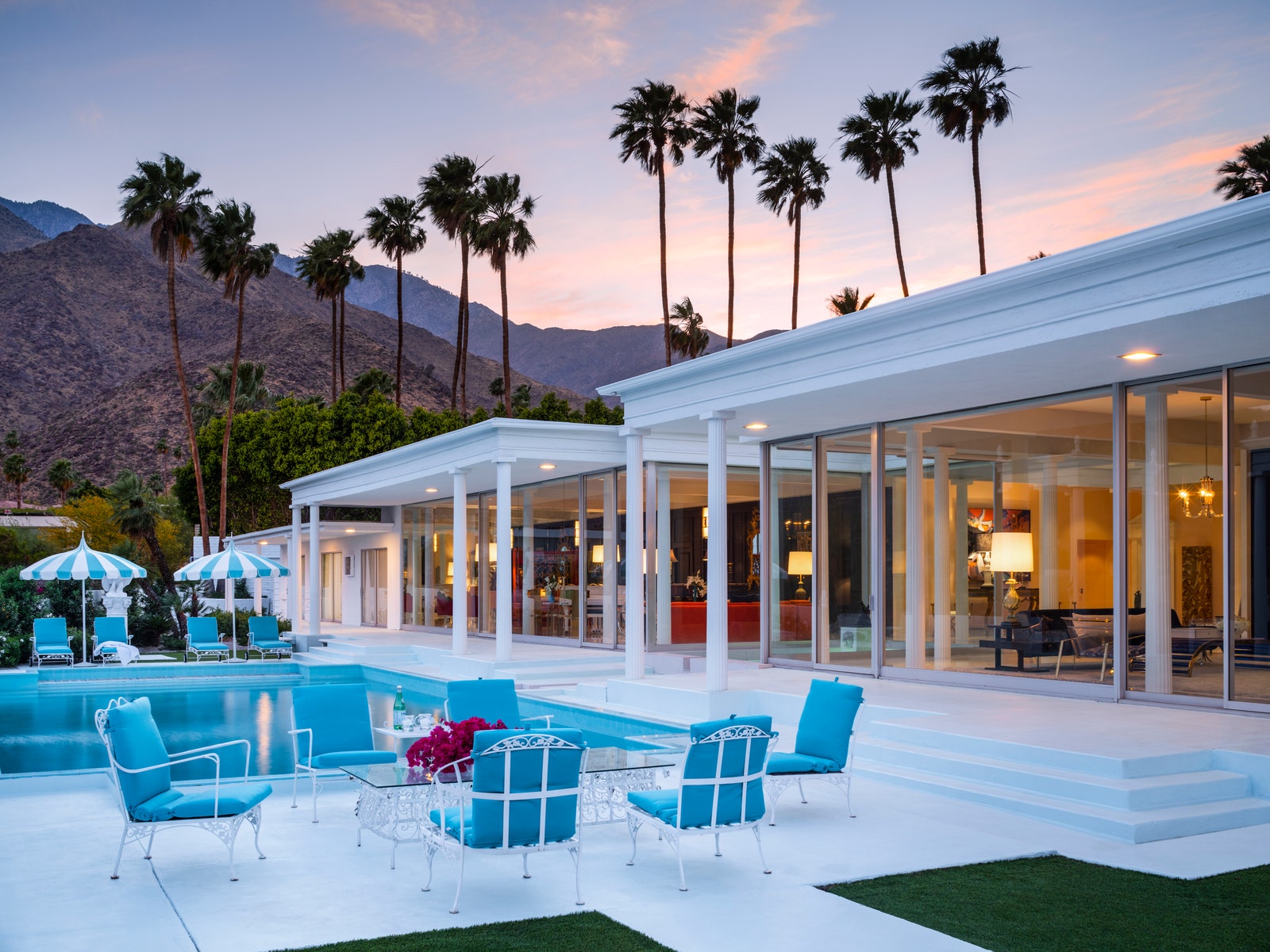Inside The Glamorous San Simeonita Villa