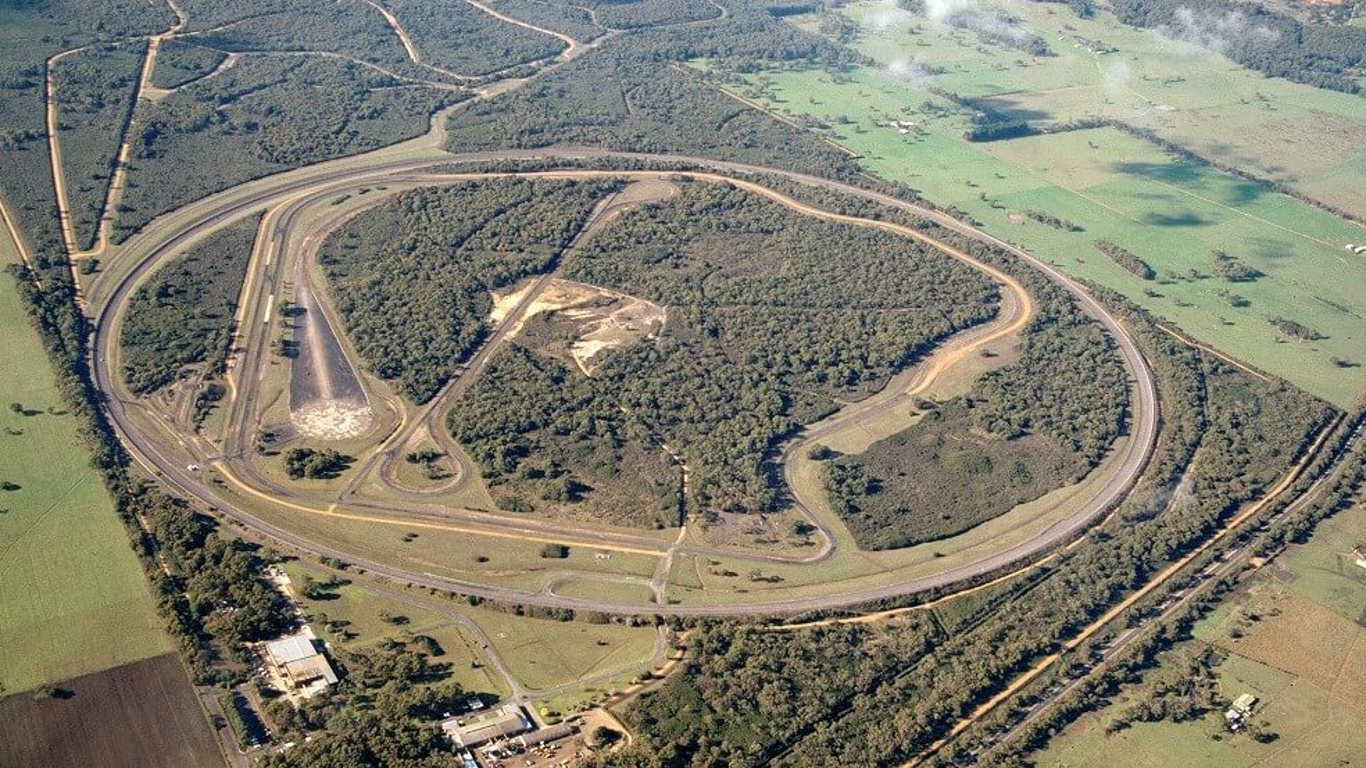 Poligon Holden Lang Lang