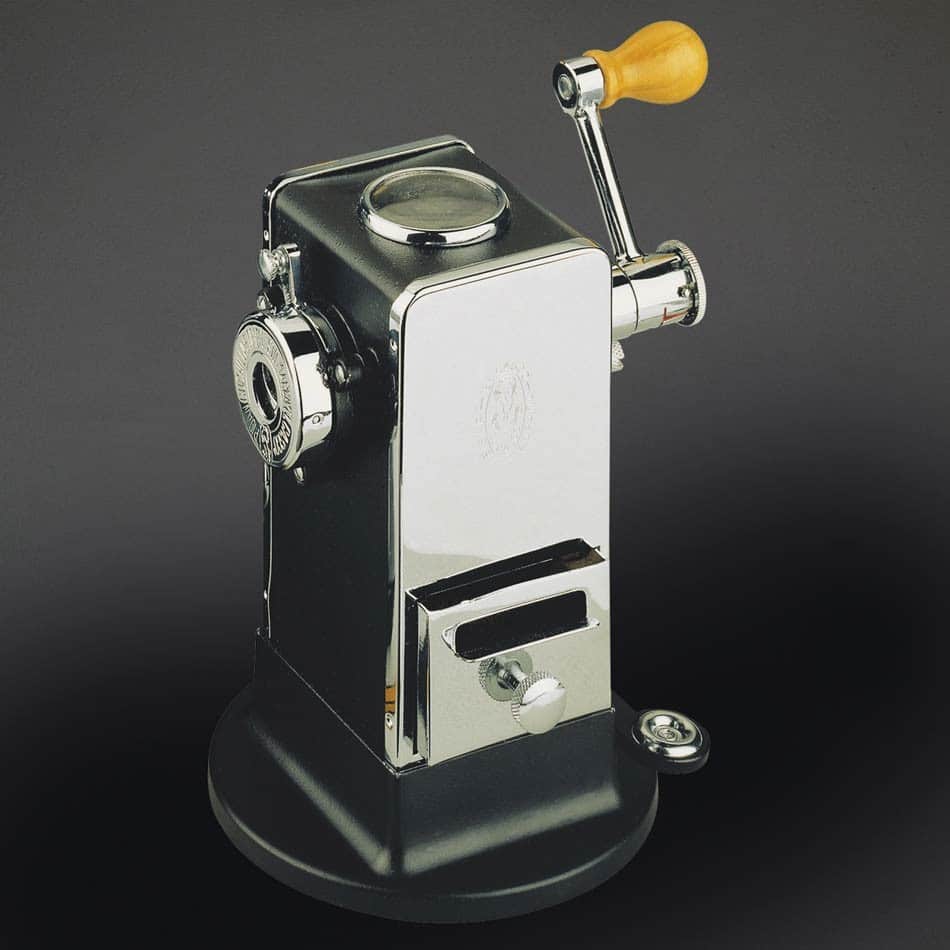 El Casco: A Staple In The Luxury Desk Accessories Market