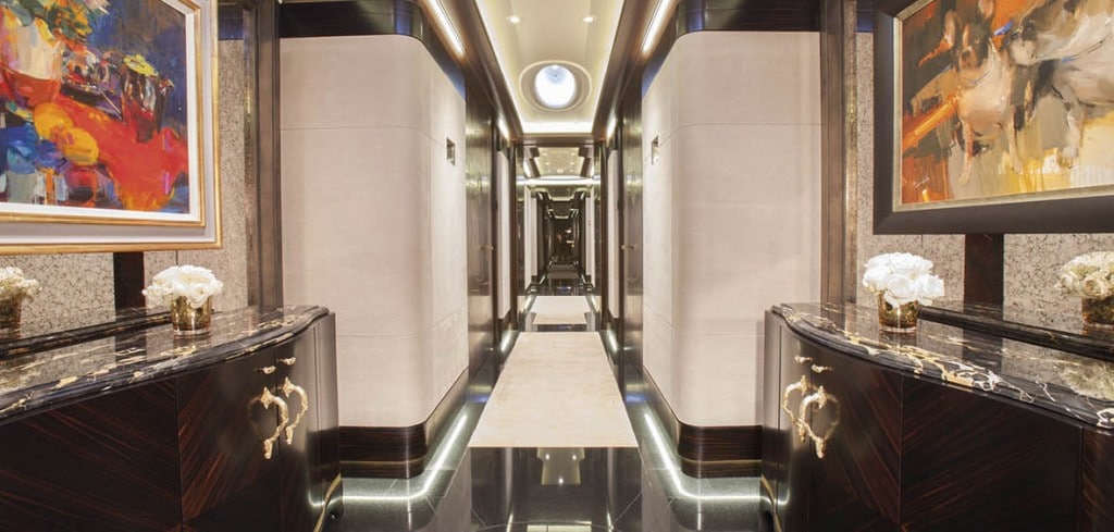 Inside The Suitably Luxe 312&#8242; Kismet Superyacht That&#8217;s Up For Sale