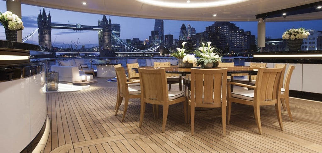 Inside The Suitably Luxe 312&#8242; Kismet Superyacht That&#8217;s Up For Sale