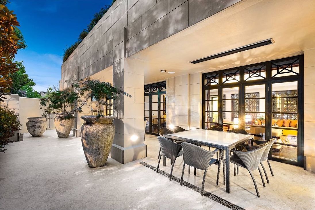 32 Grange Rd Is The Coolest Art Deco Apartment We've Ever Seen