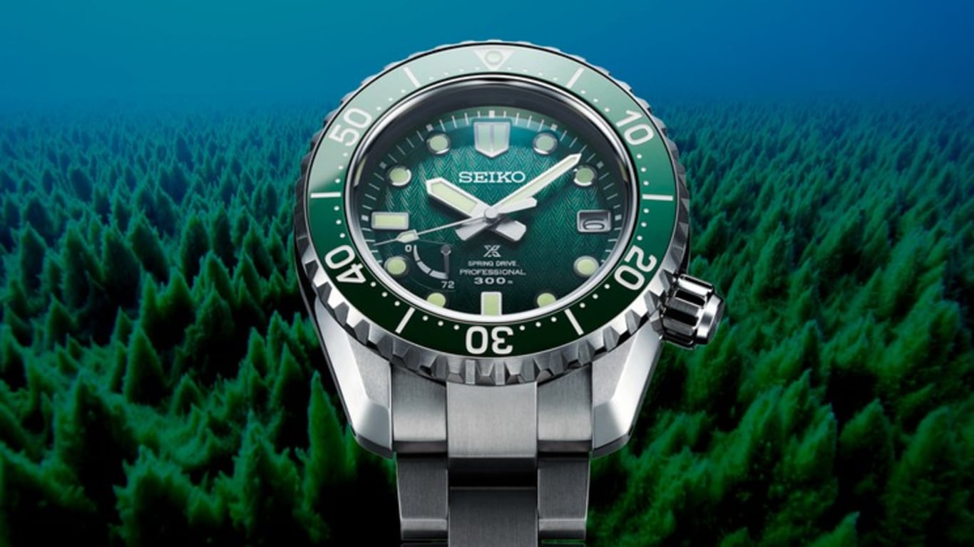 The Seiko Prospex SNR045J is like a Rolex “Hulk” Submariner on