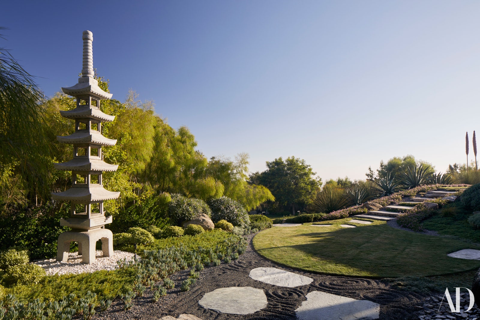 Inside The Tasteful Los Angeles House Of Jennifer Aniston