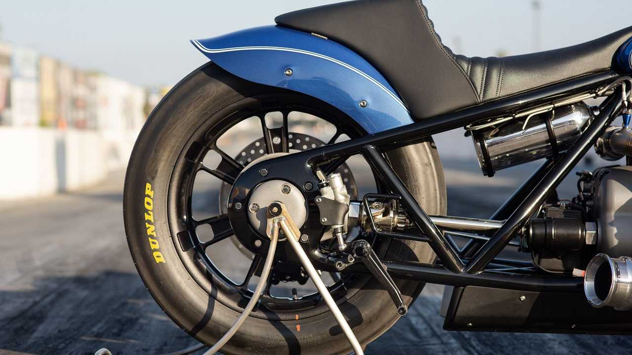 BMW Motorrad R18 Dragster Will Turn Heads On The Track