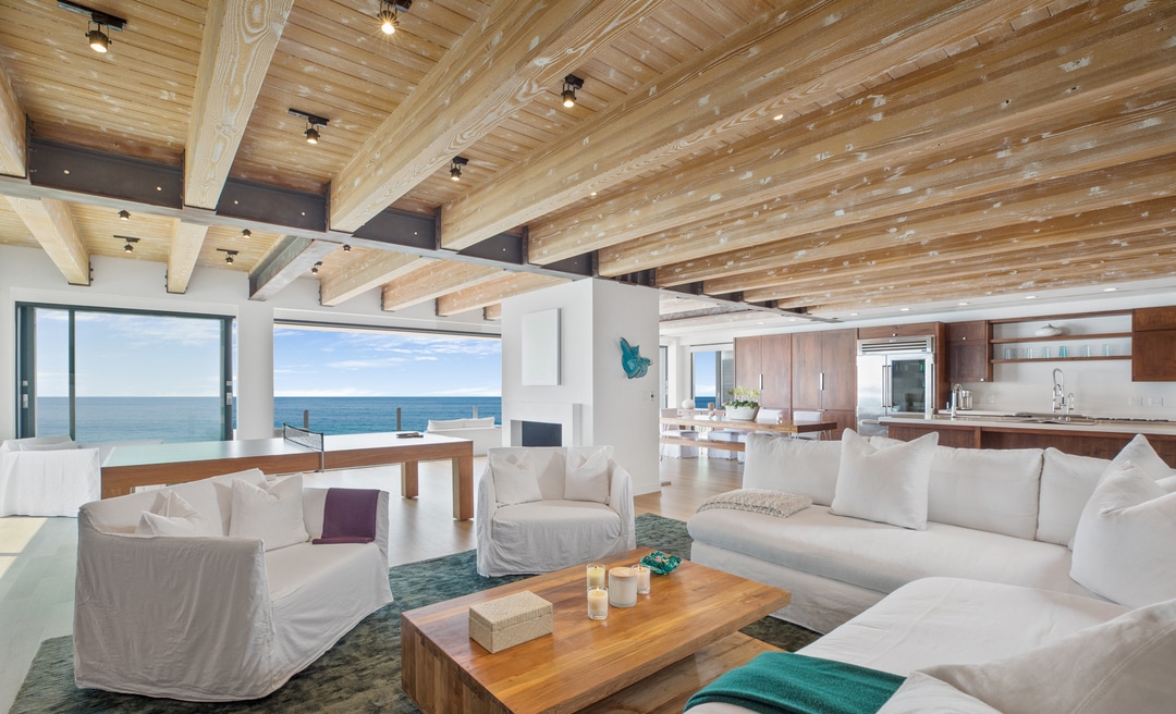Matthew Perry Lists Malibu Beach House For US$15 Million