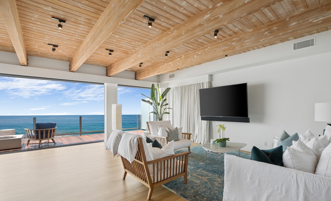 Matthew Perry Lists Malibu Beach House For US$15 Million