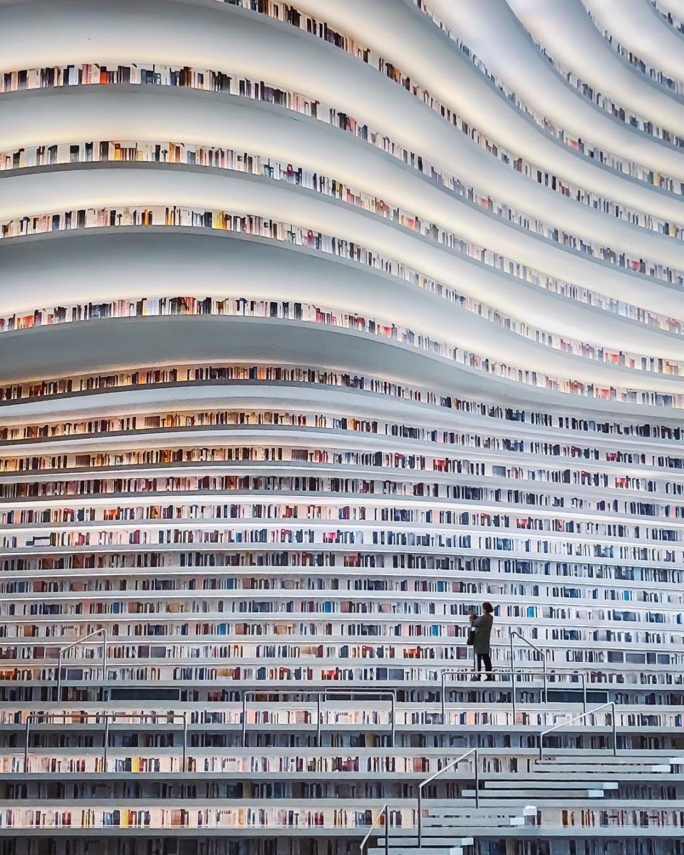 Tianjin Binhai Library: The World&#8217;s Coolest Home To 1.2 Million Books