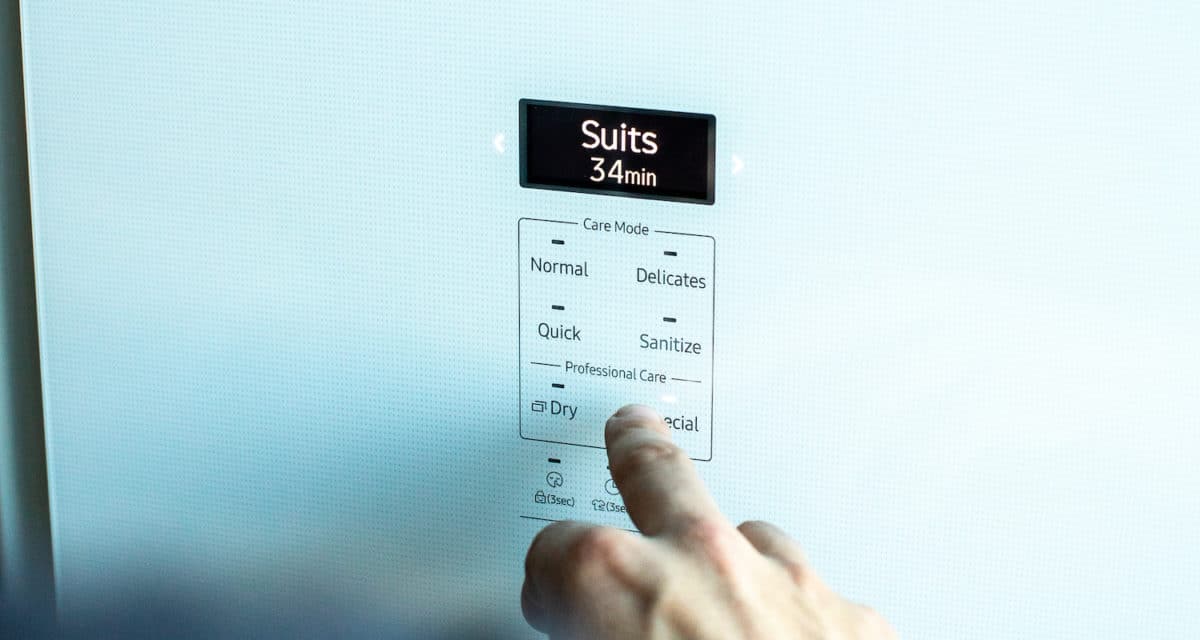 The Samsung AirDresser Redefines ‘Suited &#038; Booted’