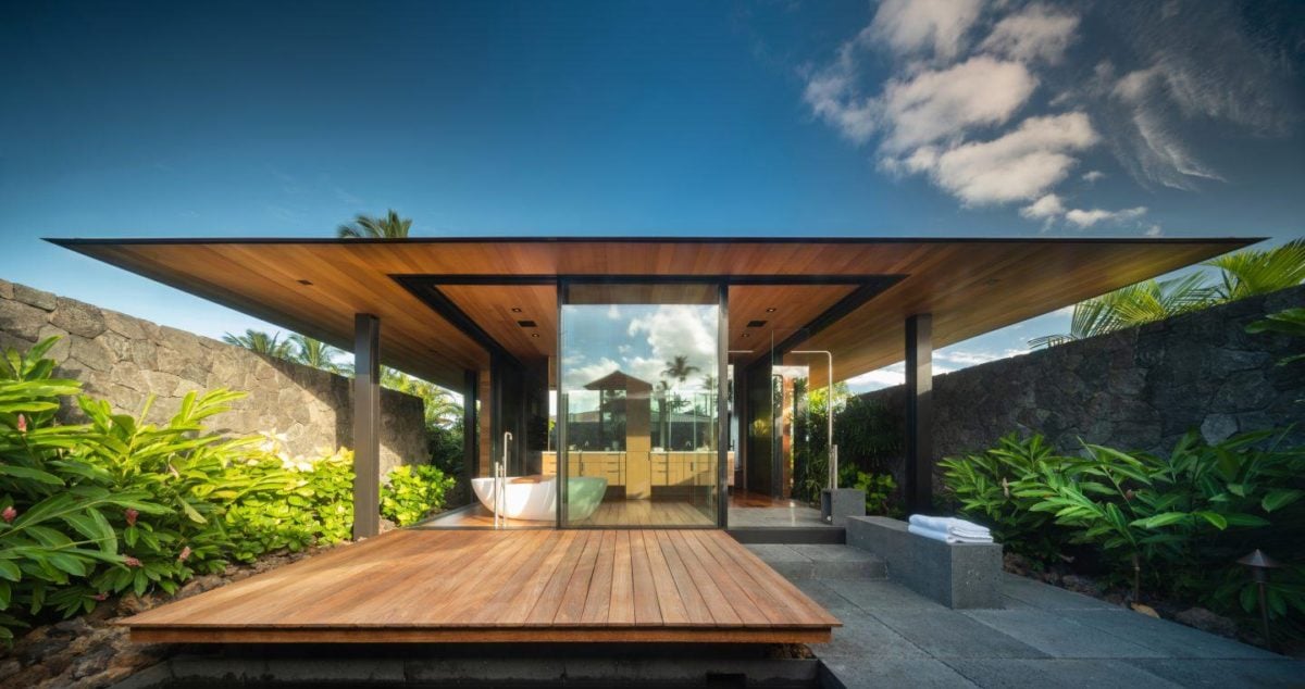 The Splendid Floating Home Built On A Hawaiian Lava Field
