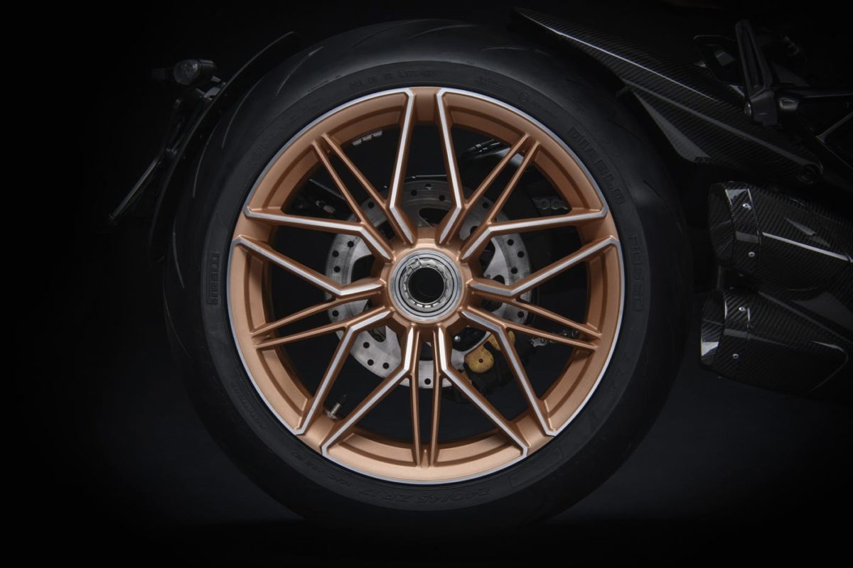 Lamborghini & Ducati Unite For A Gorgeous Special Edition Motorcycle