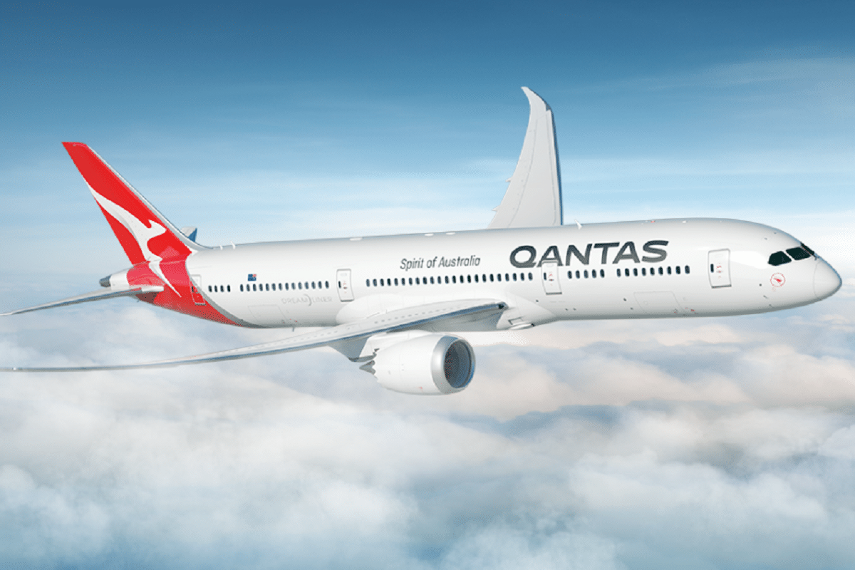 Qantas status credit extension