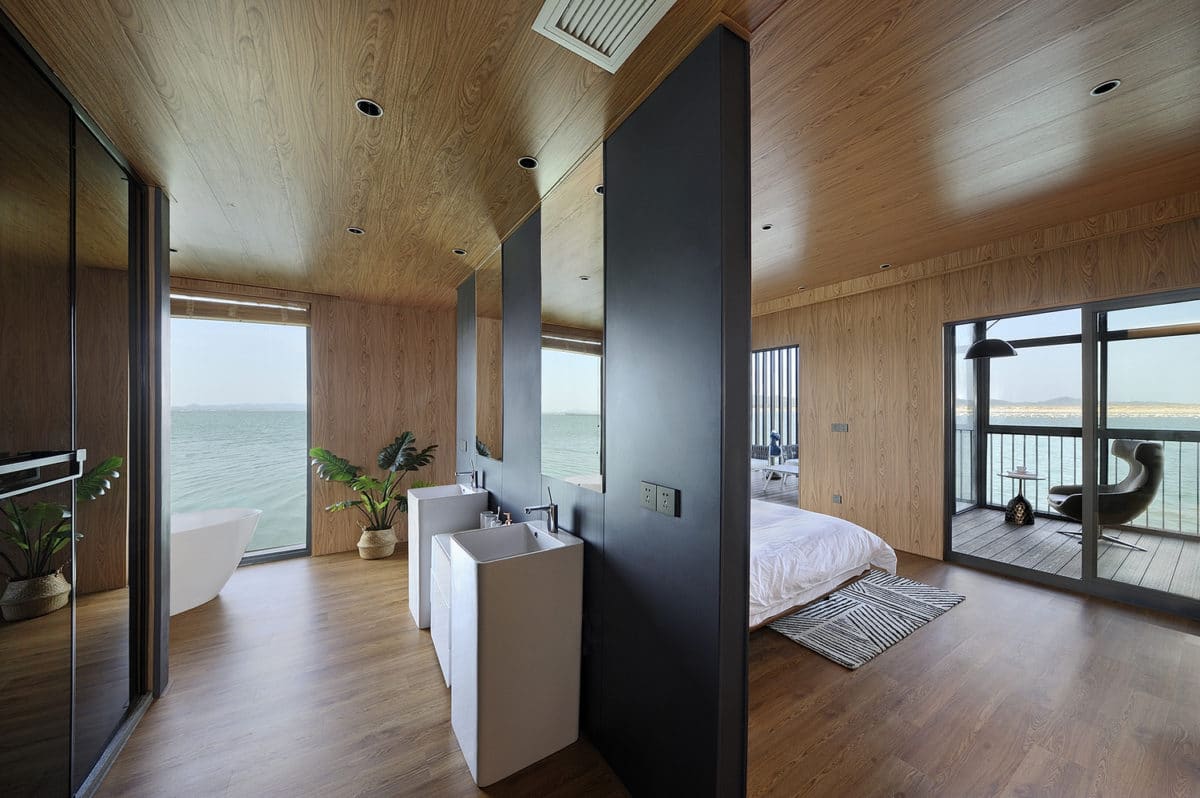 Hi Sea Floating Home