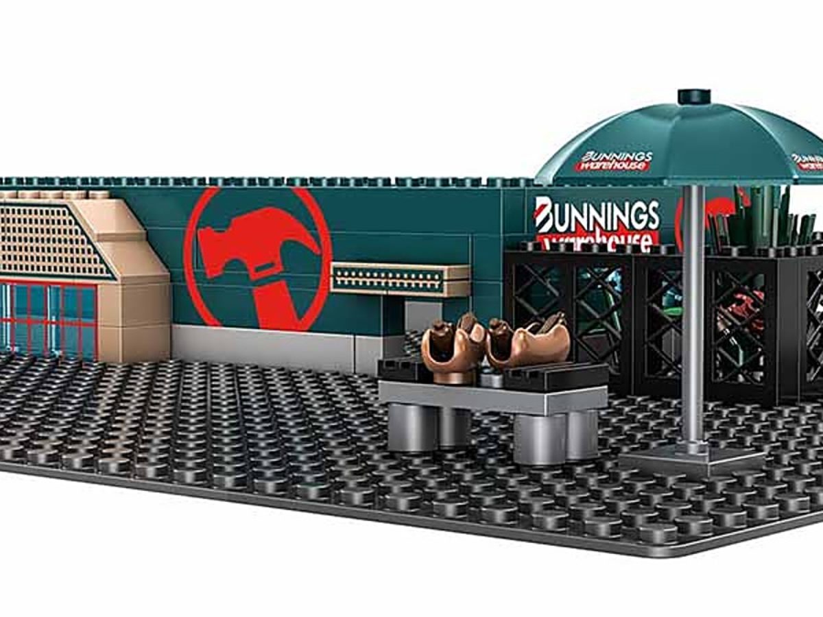 LEGO To Go With The Warehouse Set