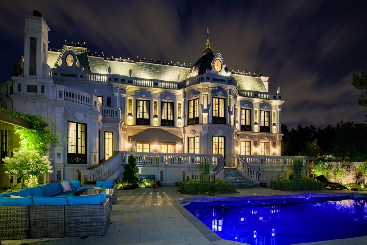 schitt's creek mansion