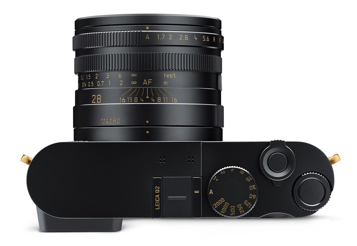 Leica Teams Up With Daniel Craig For James Bond Themed Q2 Camera