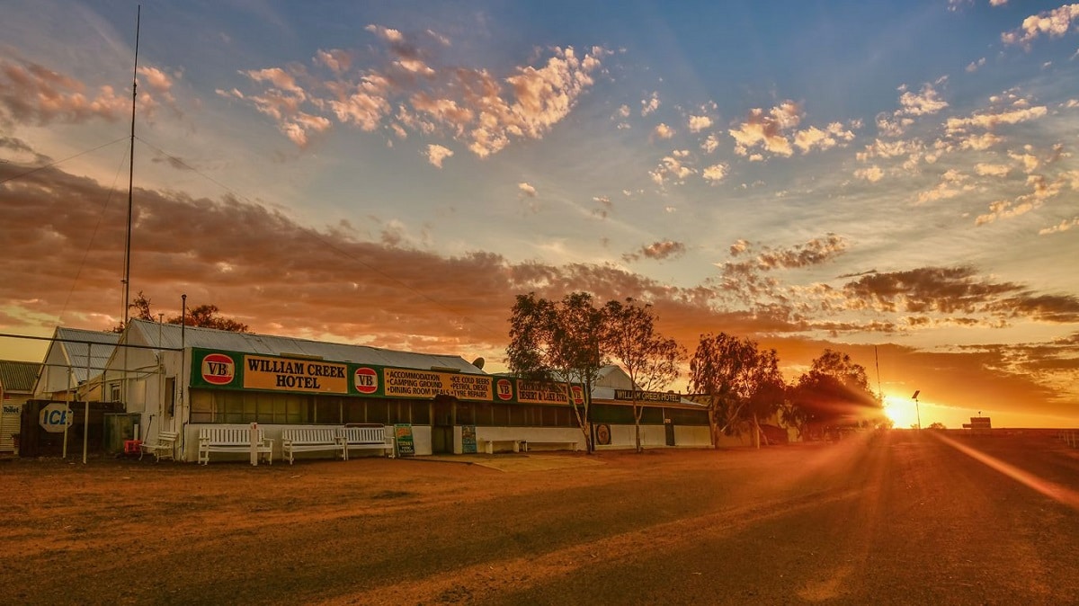 The William Creek Hotel doesn't just look it, it operates everyday knowing its one of the best country pubs in South Australia.